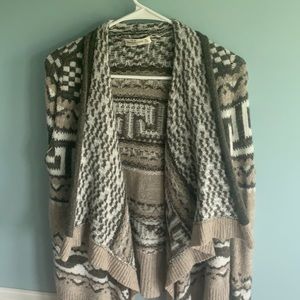 Patterned Abercrombie sweater!